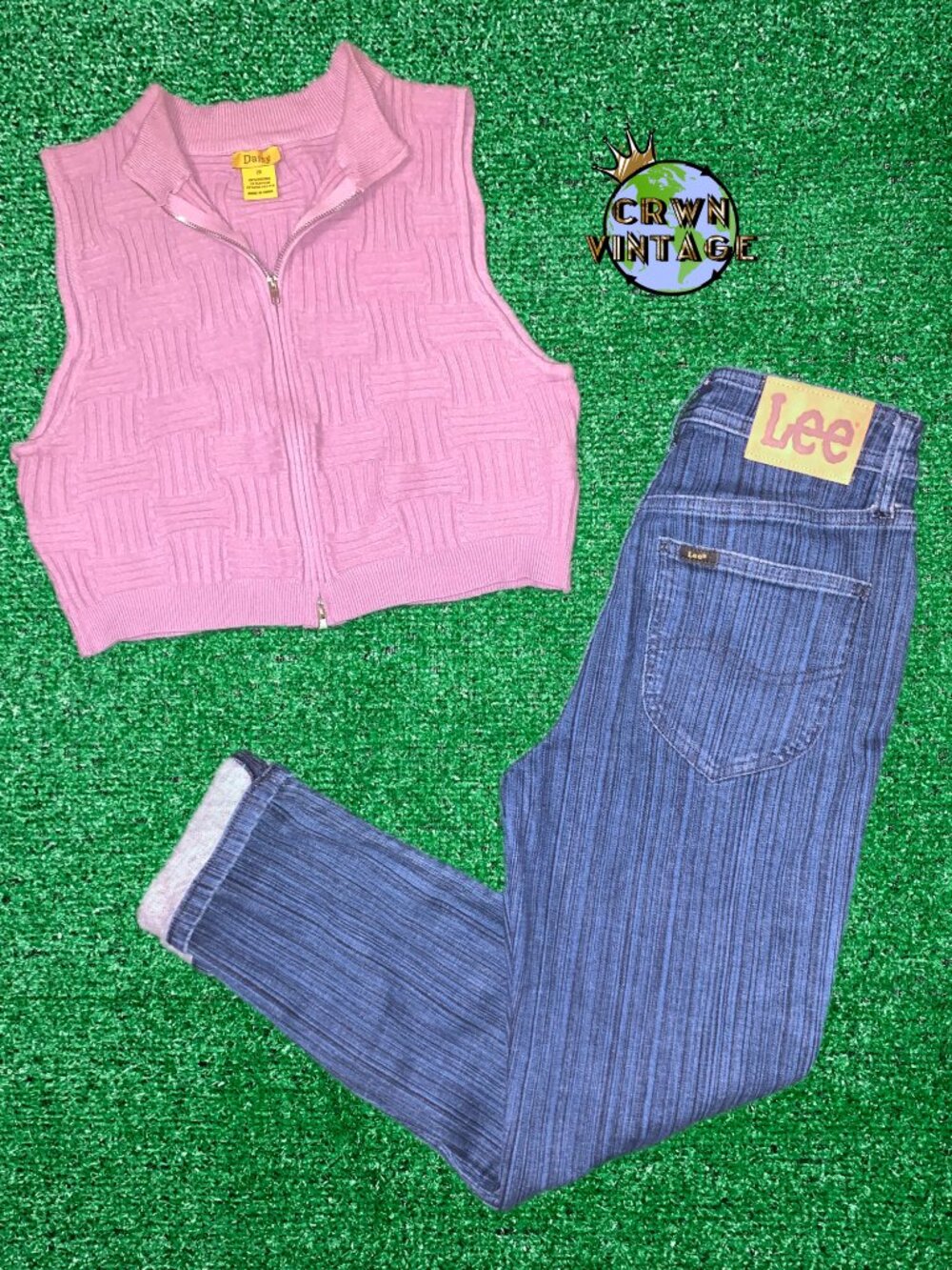 CUTE HIGH WAISTED LEE CAPRI JEANS